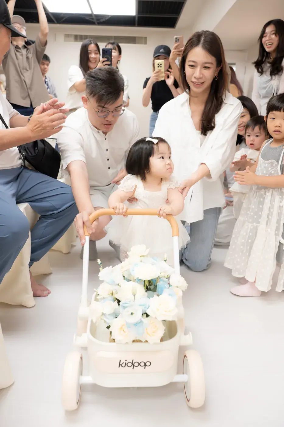 生日派對親子合影